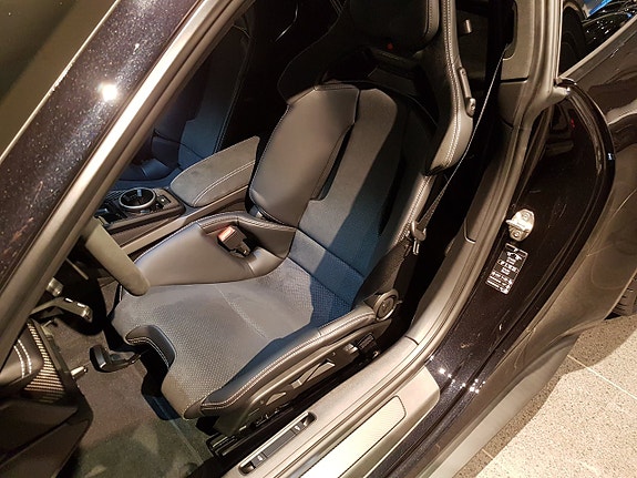 Porsche 911 GT3 8 of 10
