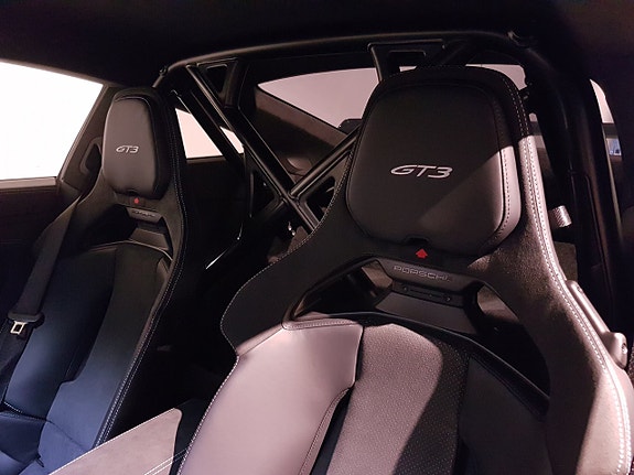 Porsche 911 GT3 9 of 10