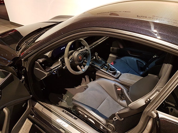 Porsche 911 GT3 6 of 10