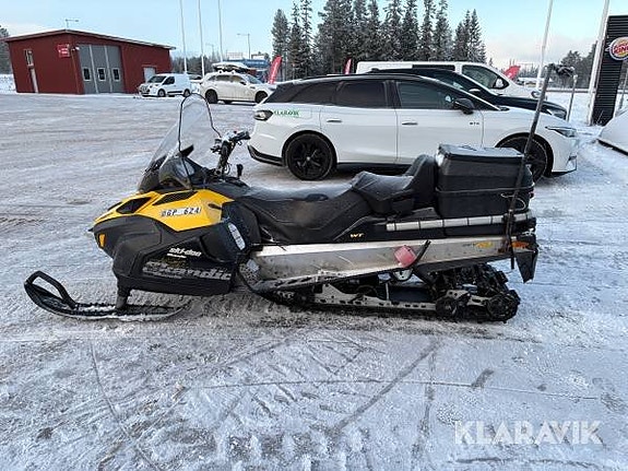 Snöskoter Ski-Doo Skandic Rotax 600 ACC