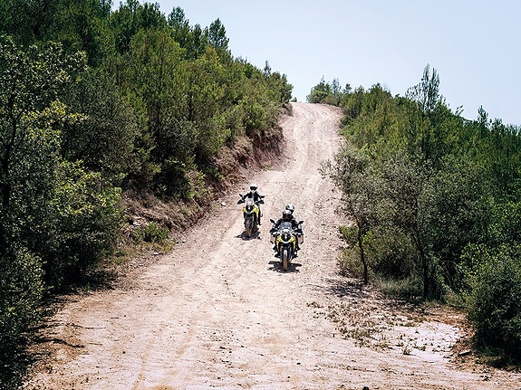 Suzuki V-Strom 800 - 2026 7 of 8
