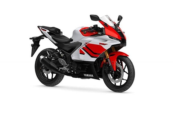 Yamaha R3
