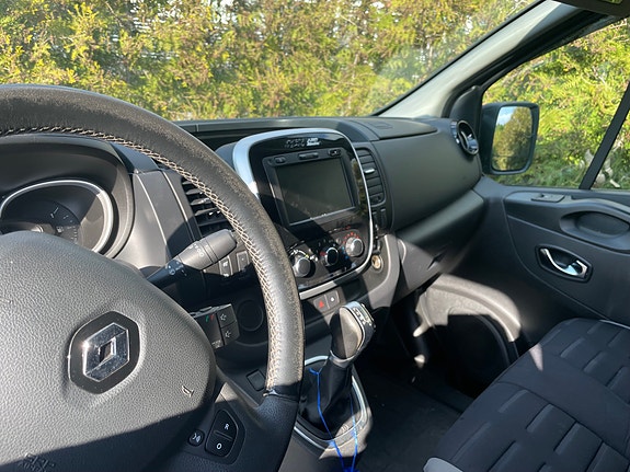 Renault Trafic 6 of 8