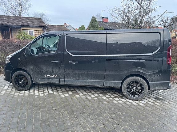 Renault Trafic 3 of 8