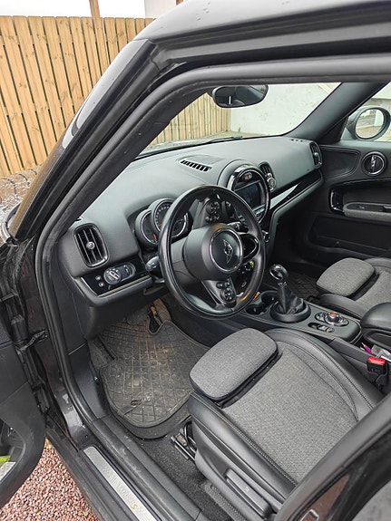 MINI Countryman Cooper SE 8 of 9