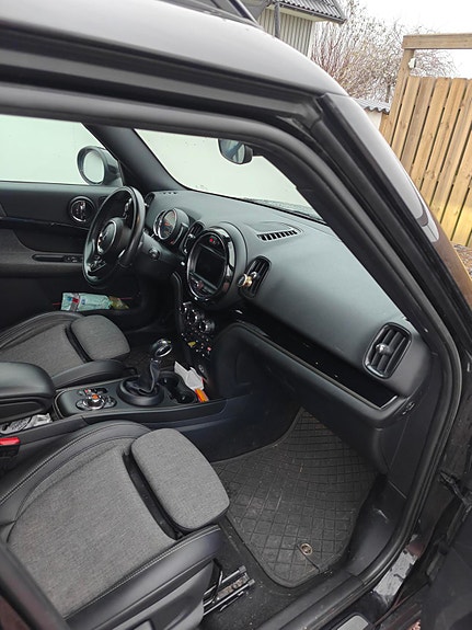 MINI Countryman Cooper SE 4 of 9