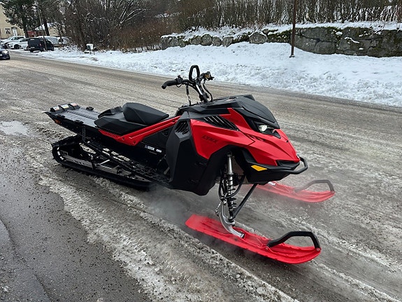Lynx Shredder 3900 600R E-Tec -24 *KAMPANJ 2 of 5