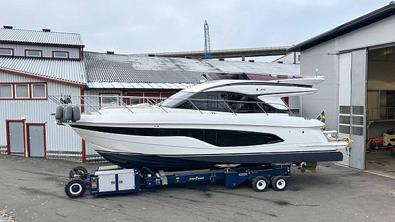Princess F45 (2022) med IPS 650