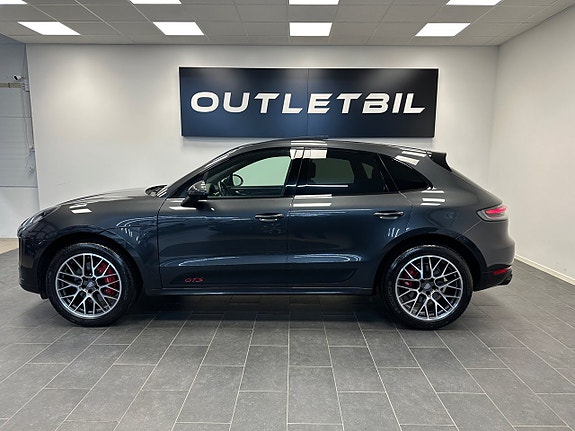 Porsche Macan GTS 2 of 5