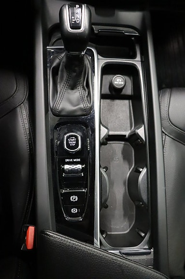 Volvo V60 Cross Country 17 of 26
