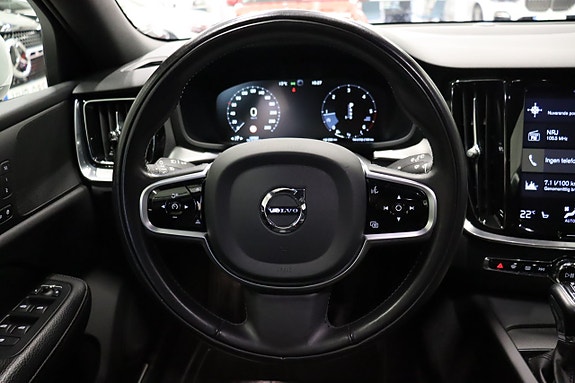 Volvo V60 Cross Country 15 of 26