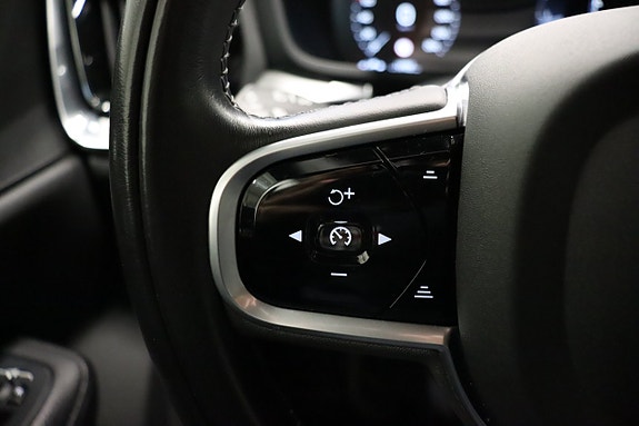 Volvo V60 Cross Country 19 of 26