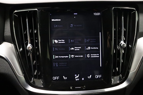 Volvo V60 Cross Country 24 of 26