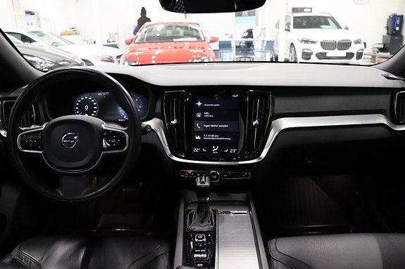 Volvo V60 Cross Country 16 of 26