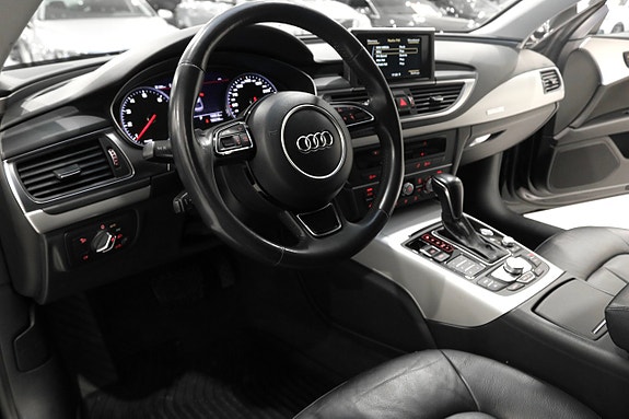 Audi A7 8 of 22