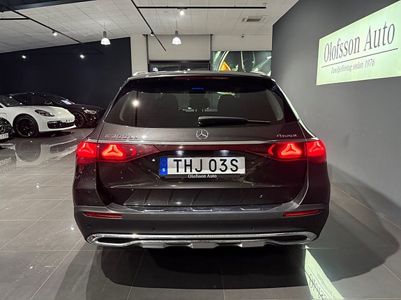 Mercedes-Benz E300 de 19 of 20