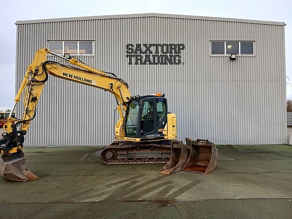 New Holland E140 CSR, Grävmaskin