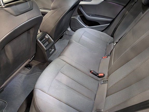 Audi A4 20 of 24