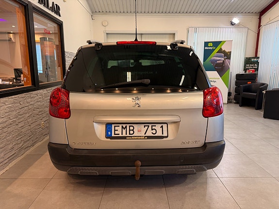Peugeot 207 SW 9 of 18