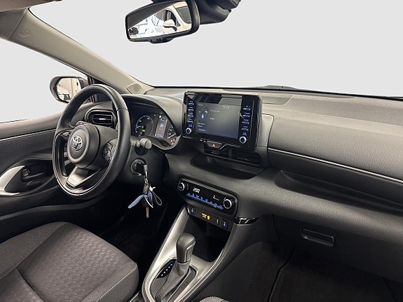 Toyota Yaris 7 of 14