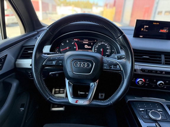 Audi Q7 7 of 25