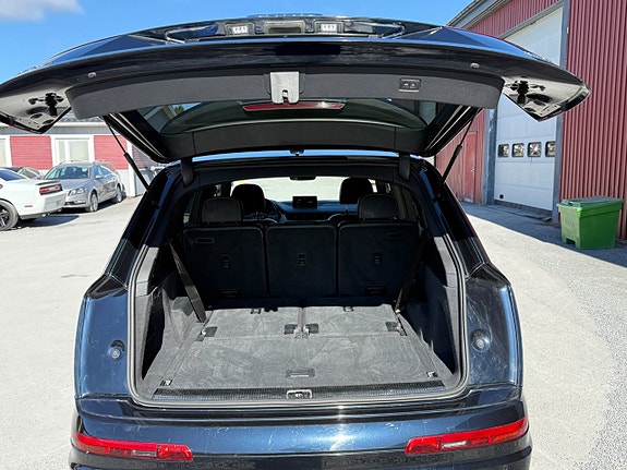 Audi Q7 16 of 25