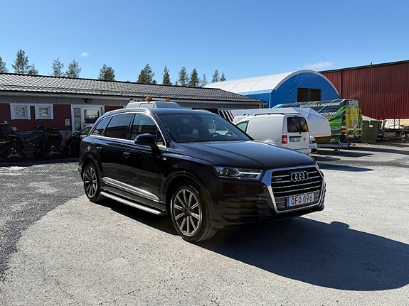 Audi Q7 12 of 25