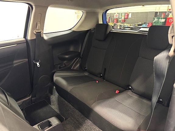 Suzuki Swift 9 of 18