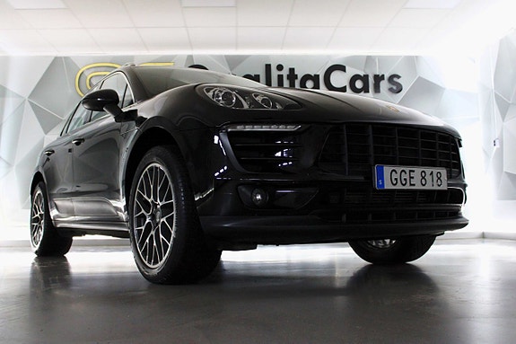 Porsche Macan 6 of 25