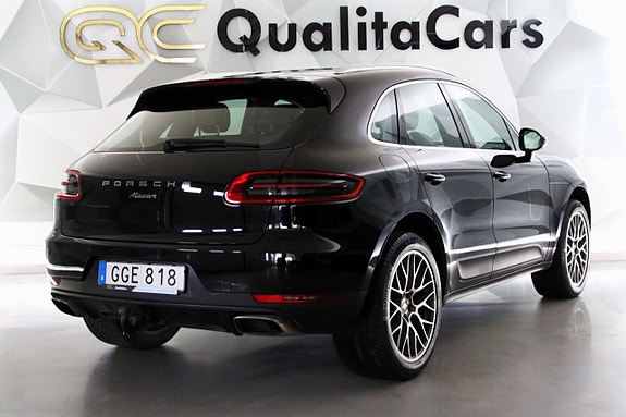 Porsche Macan 4 of 5