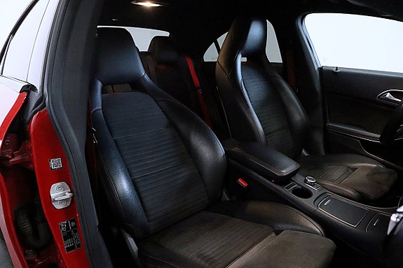 Mercedes-Benz CLA250 9 of 13