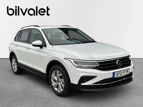 Volkswagen Tiguan 3 of 15