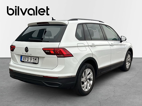 Volkswagen Tiguan 5 of 15