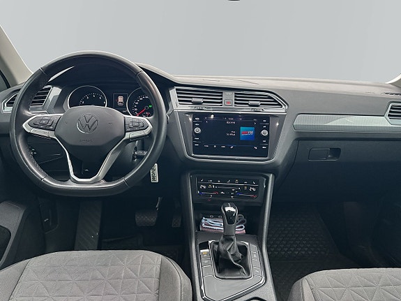 Volkswagen Tiguan 12 of 15