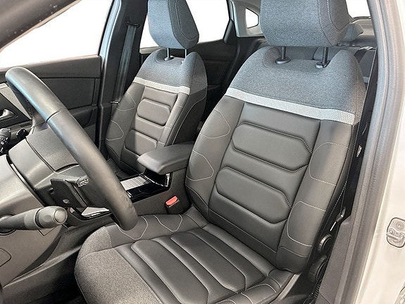 Citroen C4 X 4 of 17