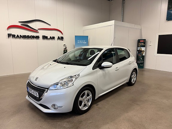 Peugeot 208 4 of 5