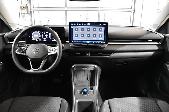 Volkswagen T-Roc 14 of 23