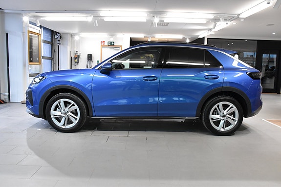Volkswagen T-Roc 3 of 23