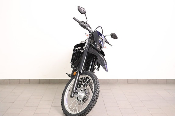 Yamaha WR125R 3 of 10