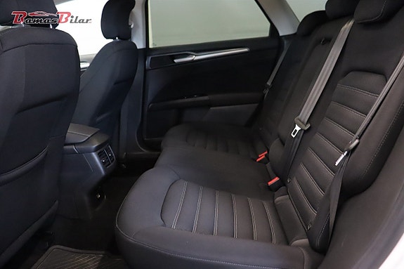 Ford Mondeo 15 of 22