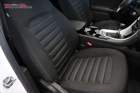 Ford Mondeo 17 of 22
