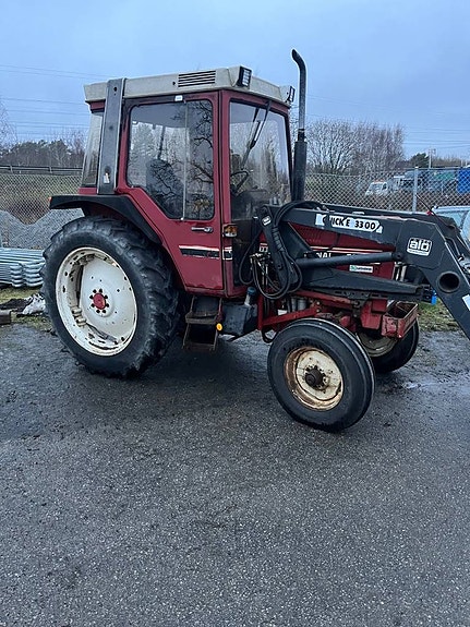 IH 585 XL Lastare Ålö 3300