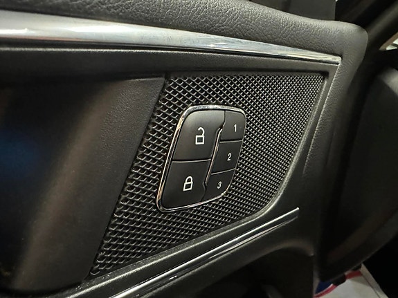Ford S-MAX 12 of 15
