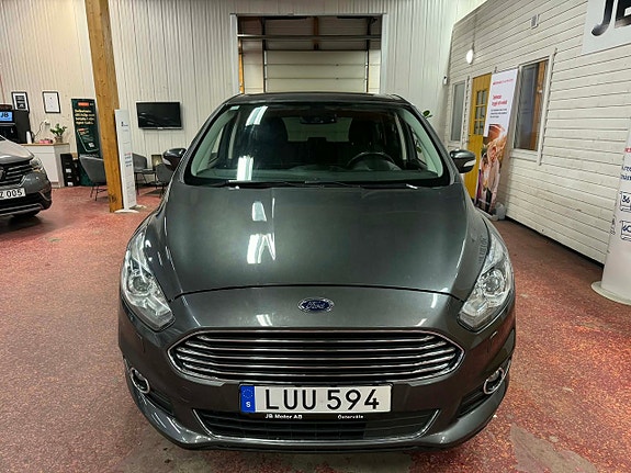 Ford S-MAX 5 of 5