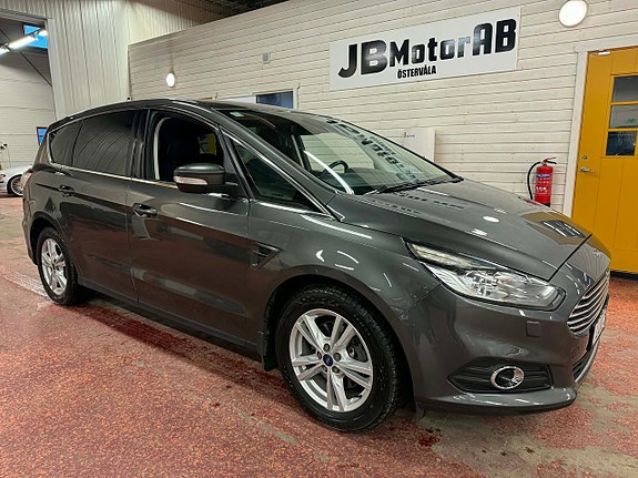 Ford S-MAX 2 of 5