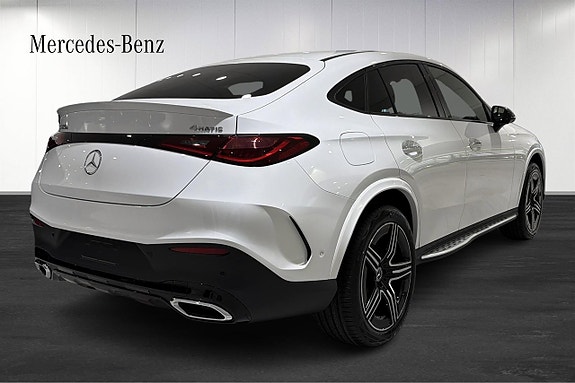 Mercedes-Benz GLC300 e 4 of 5