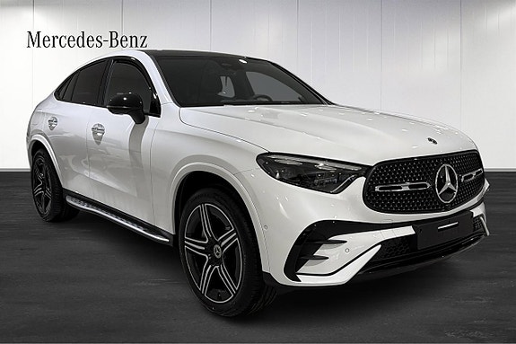 Mercedes-Benz GLC300 e 2 of 5