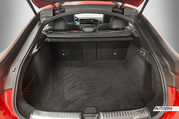 Mercedes-Benz GLE53 13 of 27