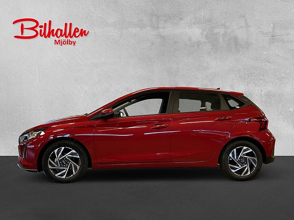 Hyundai i20 2 of 5