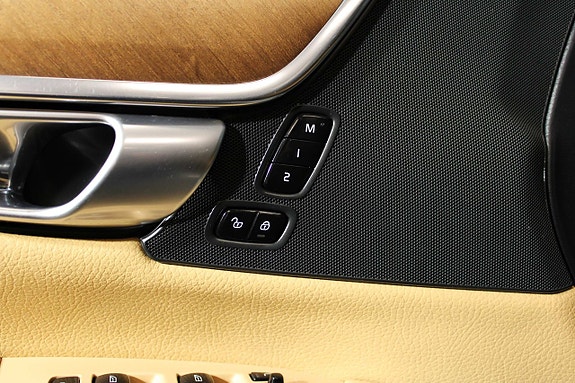 Volvo V90 22 of 27